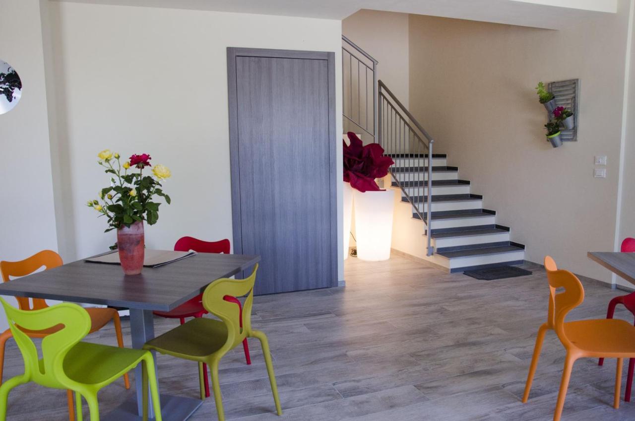 Apartamento La Casa Di Alice Rodello Exterior foto